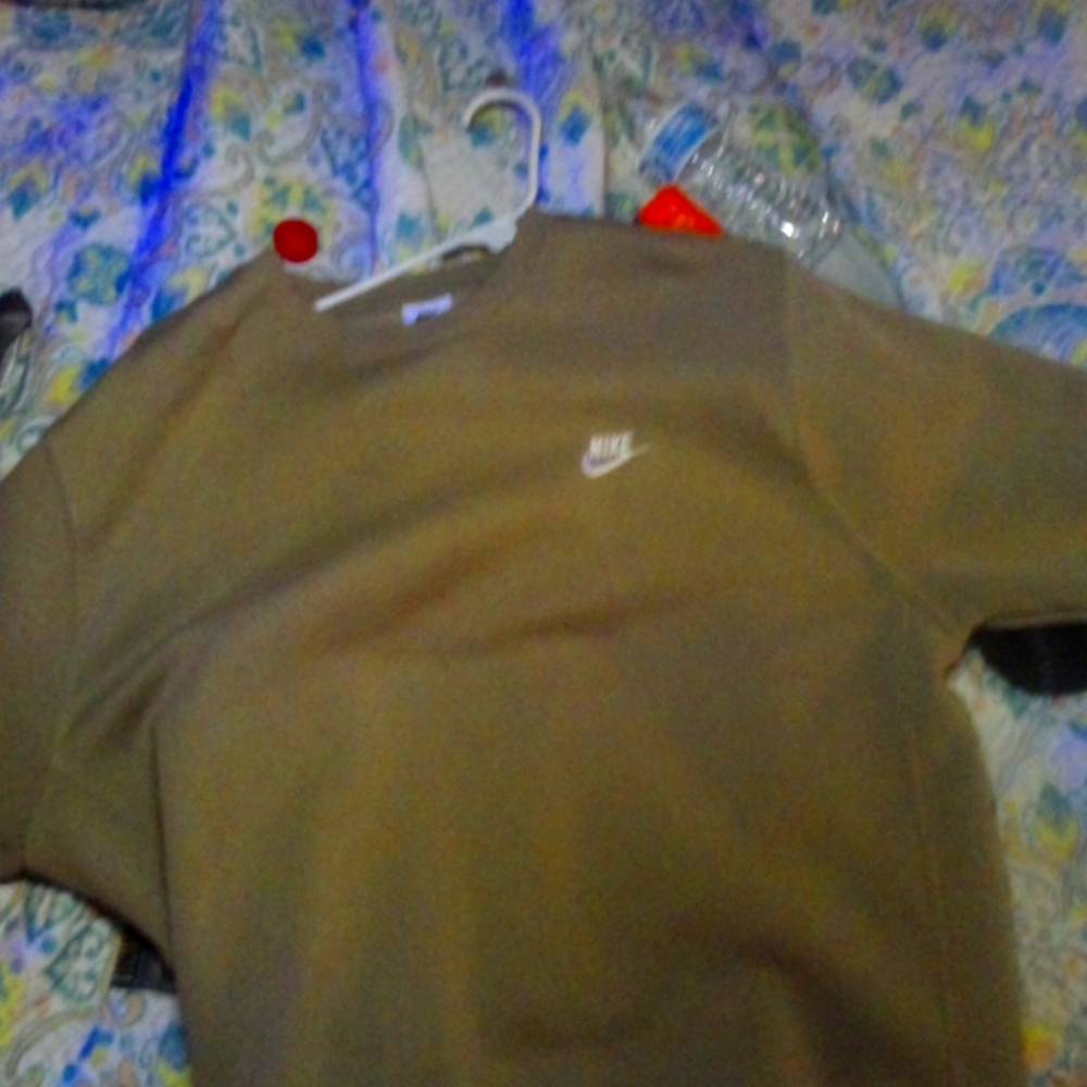 Nike sweatshirt